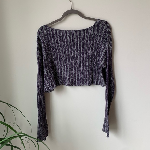 Urban Outfitters Cropped Sweater - Picture 5 of 5